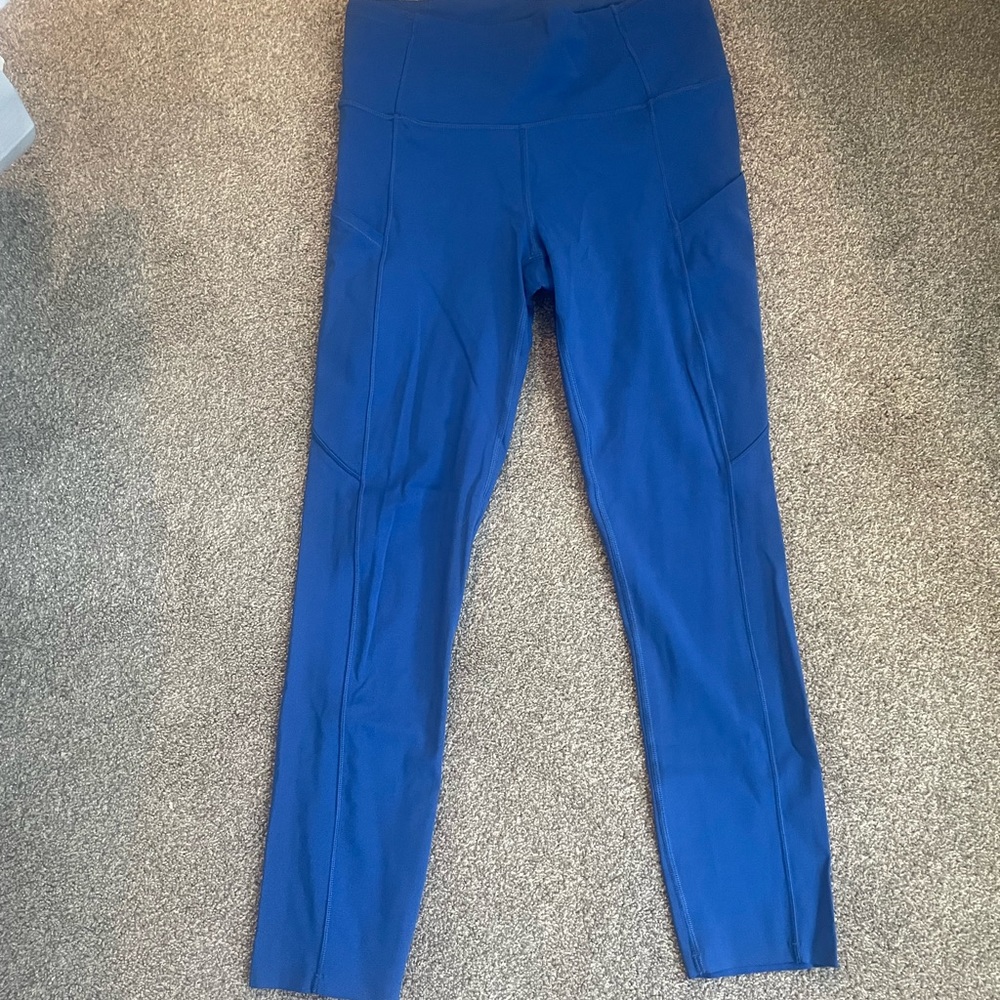 Lululemon, size 6, blue leggings